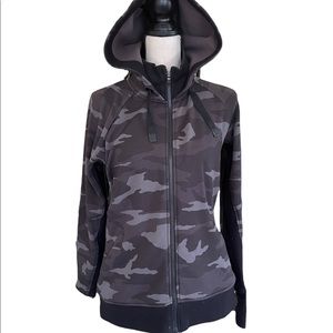 NWOT ATHLETA Camo jacket. Size Medium